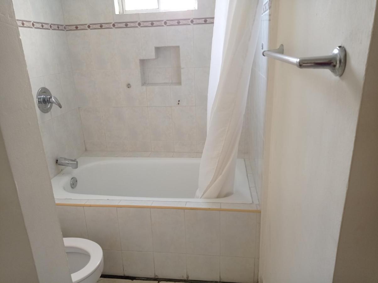 Confort Ejecutivo Suites Lindavista Guadalupe  Eksteriør bilde