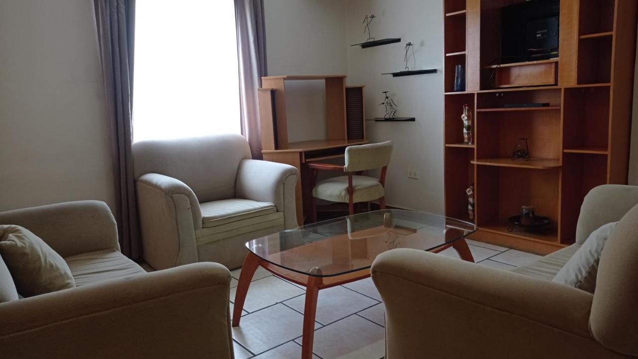 Confort Ejecutivo Suites Lindavista Guadalupe  Eksteriør bilde