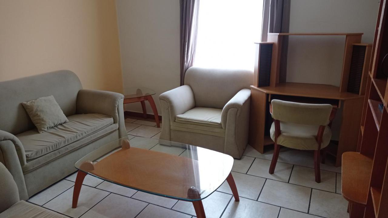 Confort Ejecutivo Suites Lindavista Guadalupe  Eksteriør bilde