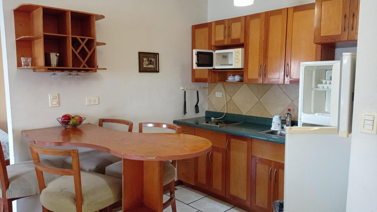 Confort Ejecutivo Suites Lindavista Guadalupe  Eksteriør bilde