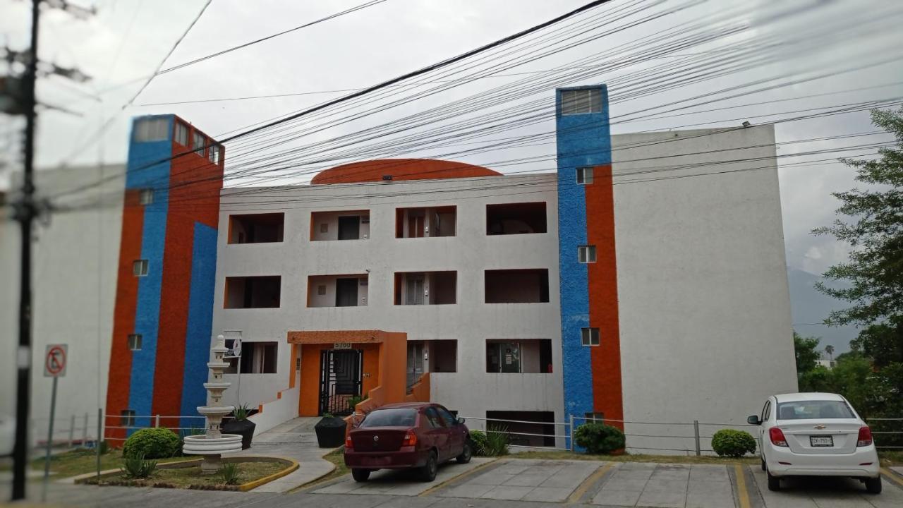 Confort Ejecutivo Suites Lindavista Guadalupe  Eksteriør bilde