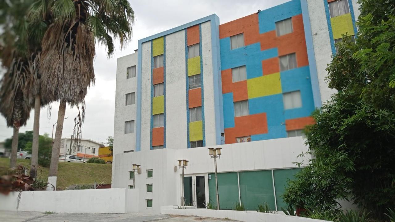 Confort Ejecutivo Suites Lindavista Guadalupe  Eksteriør bilde