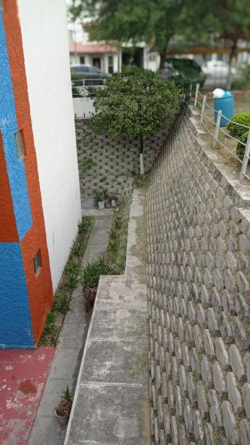Confort Ejecutivo Suites Lindavista Guadalupe  Eksteriør bilde