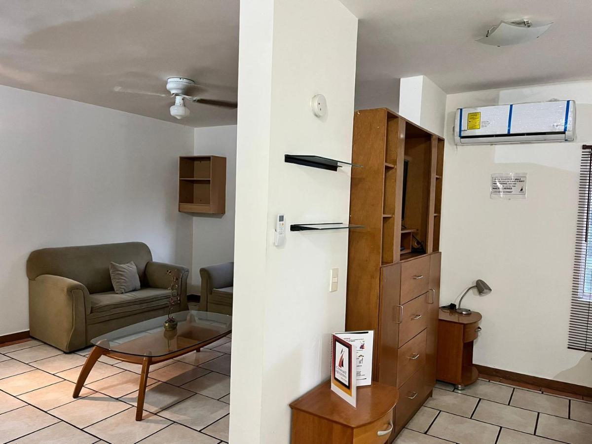 Confort Ejecutivo Suites Lindavista Guadalupe  Eksteriør bilde